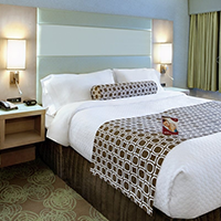 Crowne Plaza view of hotel room bed